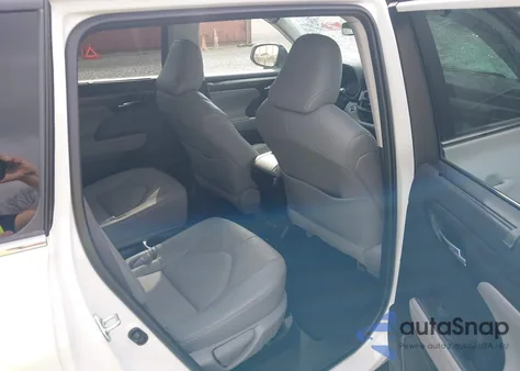 2023 Toyota Highlander Hybrid Platinum z USA, uszkodzony, nr VIN 5TDEBRCH9PS573279